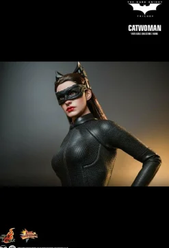 Batman: The Dark Knight Rises - Catwoman 1/6th Scale Hot Toys Action Figure