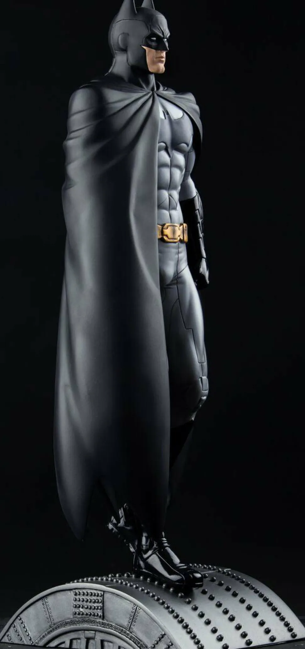 Batman: The New 52 - Batman 1/6th Scale Limited Edition Statue