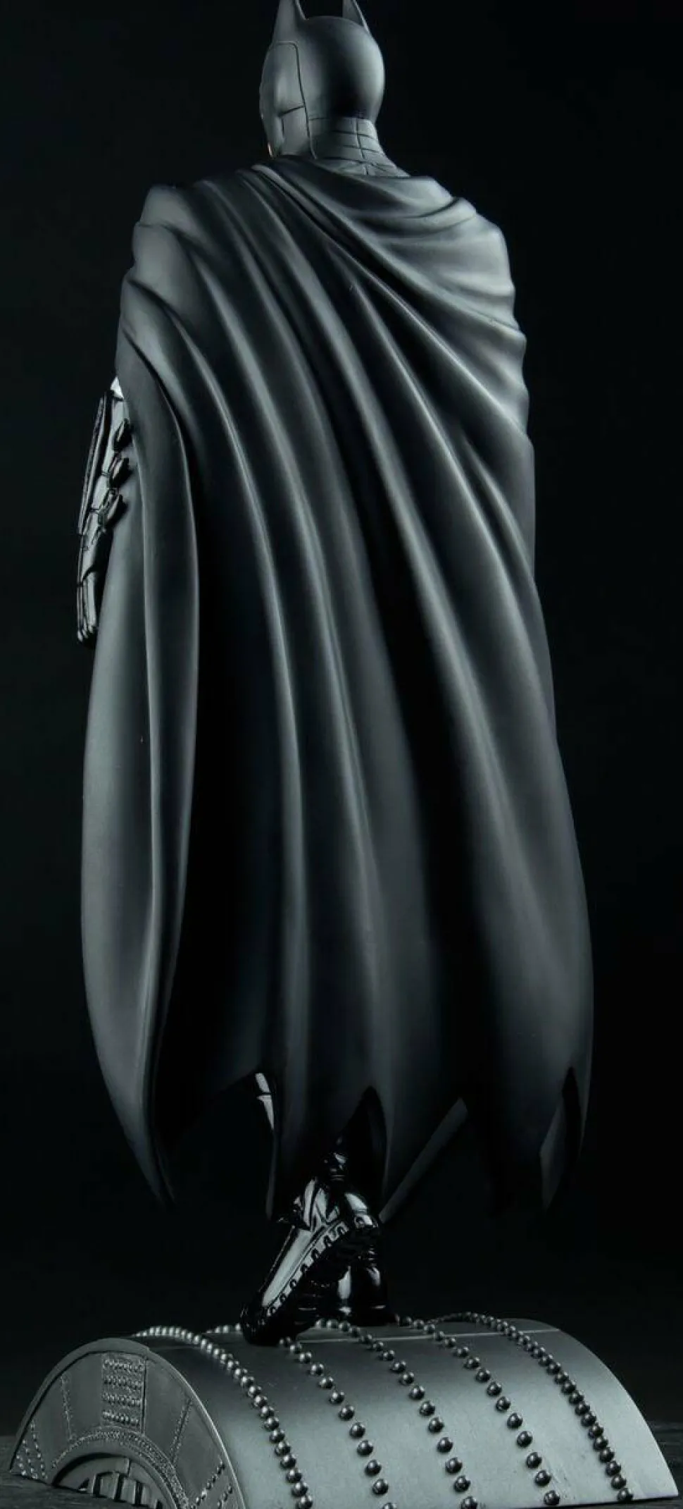 Batman: The New 52 - Batman 1/6th Scale Limited Edition Statue