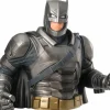 Batman v Superman: Dawn of Justice (2016) - Armoured Batman Bust 6" PVC Money Bank