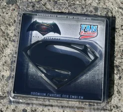 Batman v Superman: Dawn of Justice - Superman Black Chrome Premium Emblem
