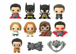 Batman vs Superman: Dawn of Justice - 3D Figural Keychain Display (24 Units)