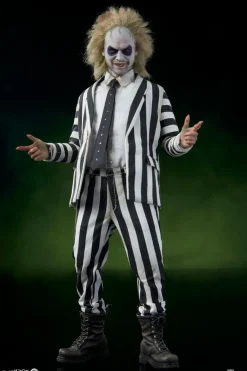 Beetlejuice - Beetlejuice in Striped Suit 1/6th Scale Action Figure