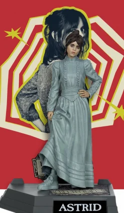 Beetlejuice Beetlejuice (2024) - Astrid Movie Maniacs 6" Scale Posed PVC Figure