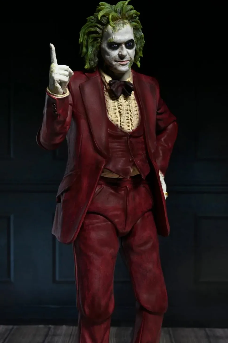 Beetlejuice Beetlejuice (2024) - Beetlejuice 'Wedding Tuxedo' Ultimate 7" Scale Action Figure