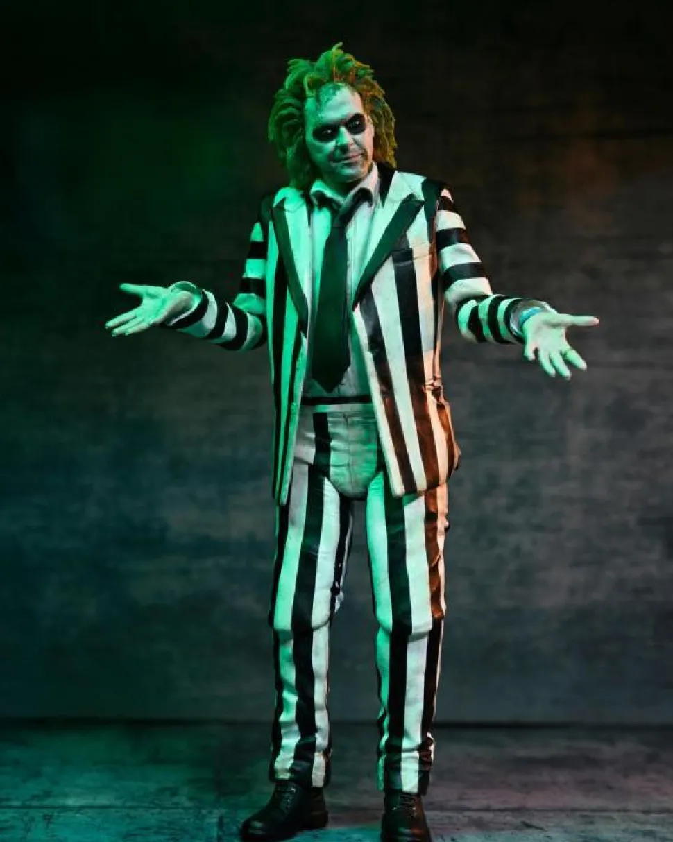 Beetlejuice Beetlejuice (2024) - Beetlejuice (Striped Suit) Ultimate 7'' Scale Action Figure