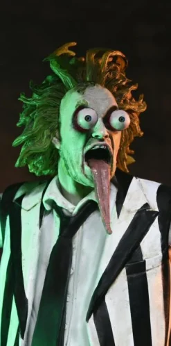 Beetlejuice Beetlejuice (2024) - Beetlejuice (Striped Suit) Ultimate 7'' Scale Action Figure