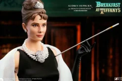 Breakfast at Tiffany’s - Audrey Hepburn as Holly Golightly Deluxe 1/4 Scale Statue