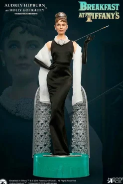 Breakfast at Tiffany’s - Audrey Hepburn as Holly Golightly Deluxe 1/4 Scale Statue