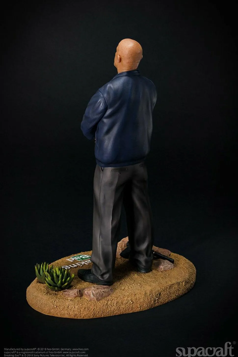 Breaking Bad - Mike Ehrmantraut 1/4 Scale Statue