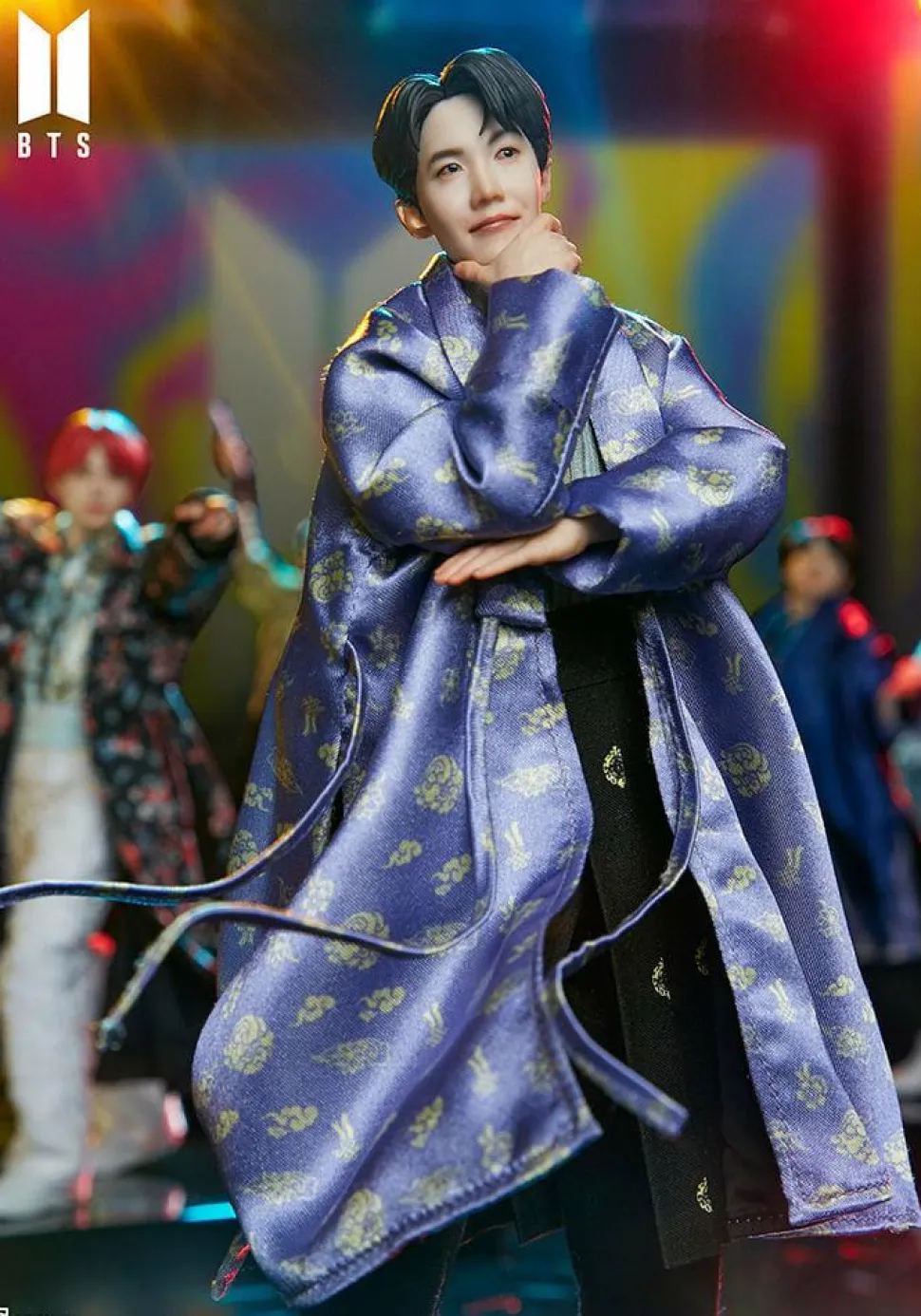 BTS - J-Hope Deluxe 9” Statue