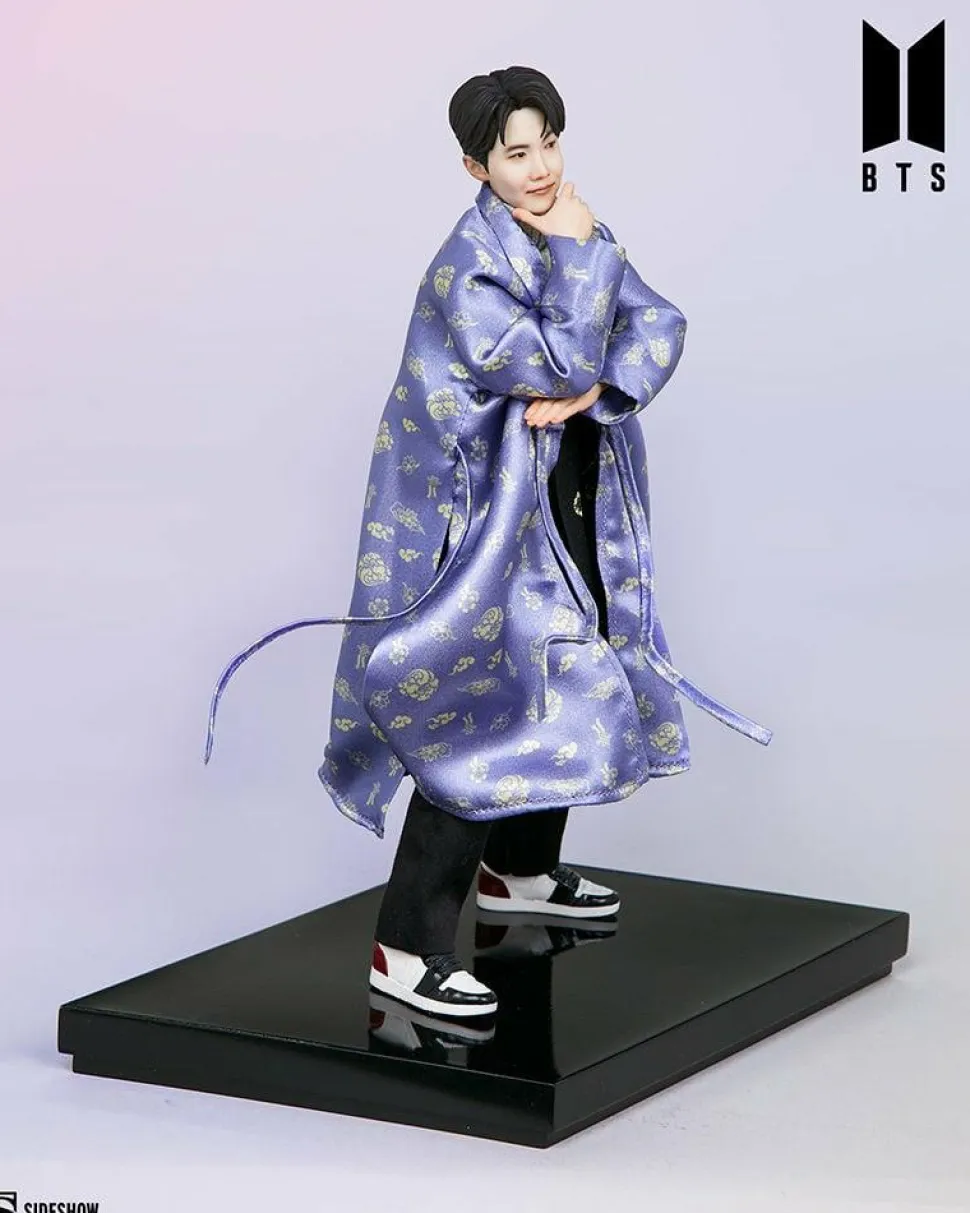 BTS - J-Hope Deluxe 9” Statue