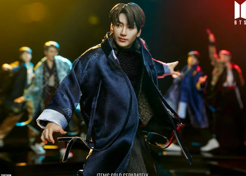 BTS - Jung Kook Deluxe 9” Statue