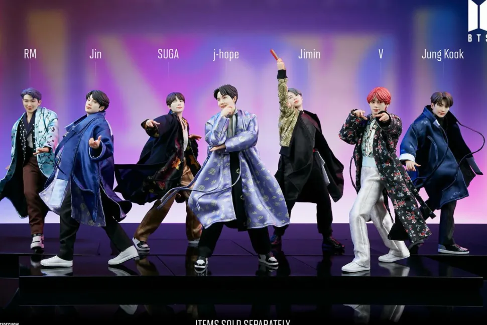BTS - Jung Kook Deluxe 9” Statue