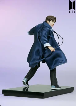 BTS - Jung Kook Deluxe 9” Statue