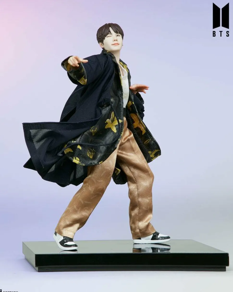 BTS - SUGA Deluxe 9” Statue