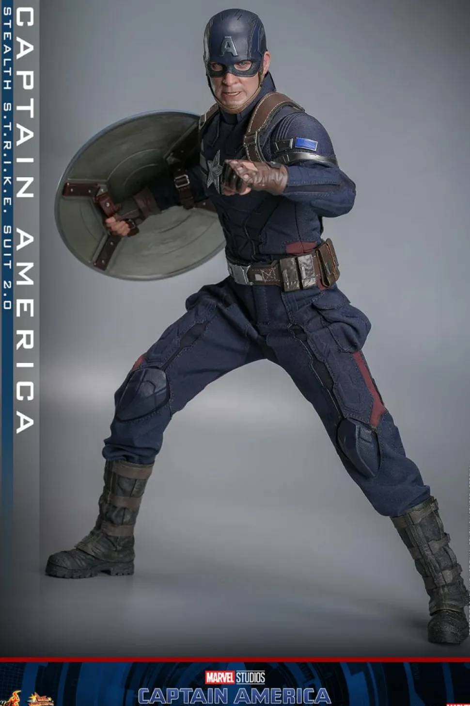 Captain America 2: The Winter Soldier - Captain America (Stealth S.T.R.I.K.E. Suit) 2.0 1/6th Hot Toys Action Figure