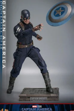 Captain America 2: The Winter Soldier - Captain America (Stealth S.T.R.I.K.E. Suit) 2.0 1/6th Hot Toys Action Figure