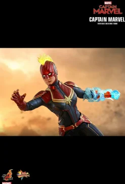 Captain Marvel (2019) - Captain Marvel 1/6th Scale Hot Toys Action Figure (Int Sales Only)