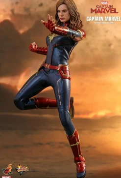 Captain Marvel (2019) - Captain Marvel 1/6th Scale Hot Toys Action Figure (Int Sales Only)
