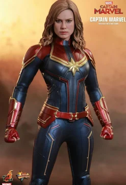 Captain Marvel (2019) - Captain Marvel 1/6th Scale Hot Toys Action Figure (Int Sales Only)
