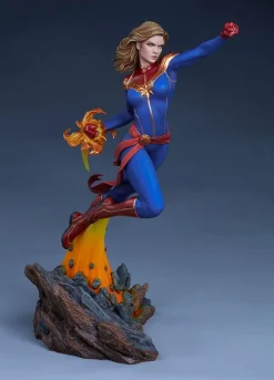 Captain Marvel - Captain Marvel 1/5th Scale Statue