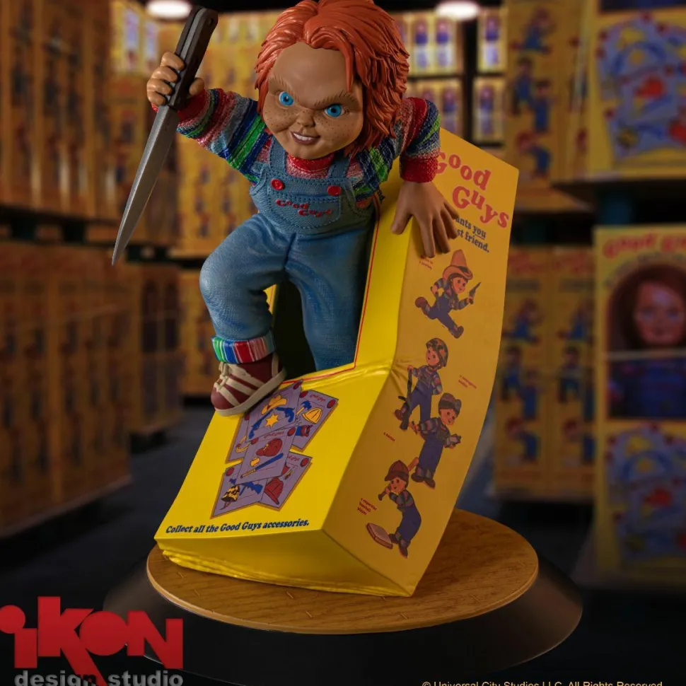 Child’s Play (1988) - Chucky Breakout 9” PVC Diorama Statue