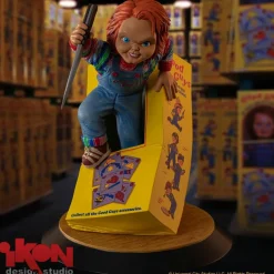 Child’s Play (1988) - Chucky Breakout 9” PVC Diorama Statue