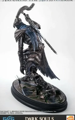 Dark Souls - Artorias the Abyss Walker 21” Statue