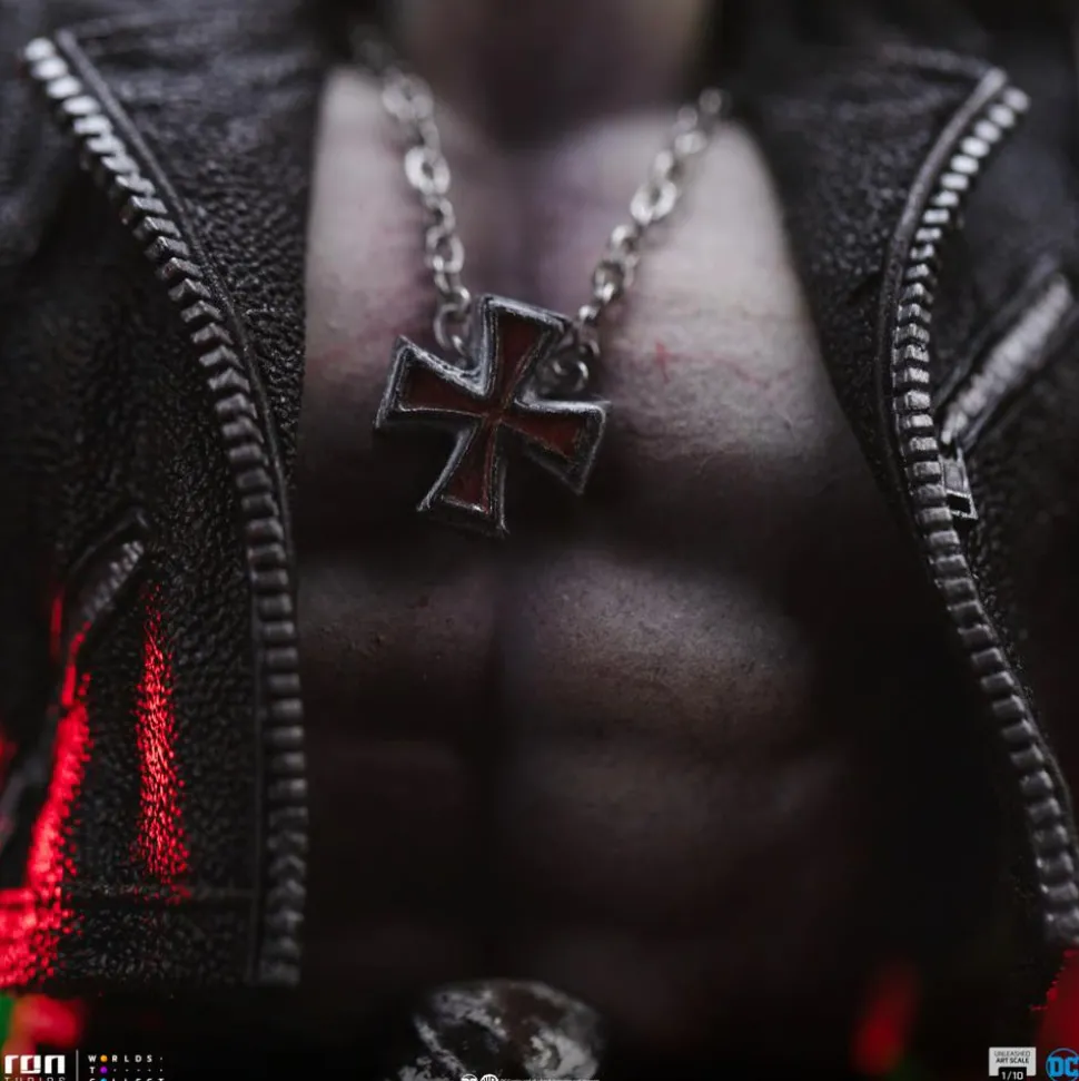 DC Comics - Lobo Unleashed 1/10th Scale Statue