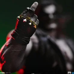 DC Comics - Lobo Unleashed 1/10th Scale Statue