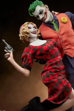 DC Comics - The Joker & Harley Quinn (Lawless Love) 1/5th Scale Diorama Statue