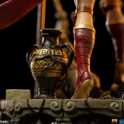 DC Comics - Wonder Woman Unleashed 1/10th Scale Statue