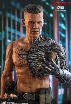 Deadpool 2 - Cable 1/6th Scale Hot Toys Action Figure