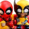 Deadpool & Wolverine (2024) - Deadpool and Wolverine (Masked) Cosbaby (S) Hot Toys Figure 2-Pack