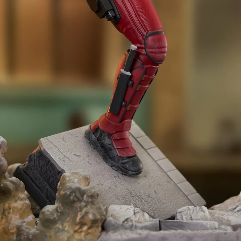 Deadpool & Wolverine (2024) - Deadpool Gallery 10" PVC Diorama Statue