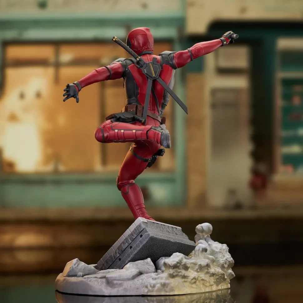 Deadpool & Wolverine (2024) - Deadpool Gallery 10" PVC Diorama Statue
