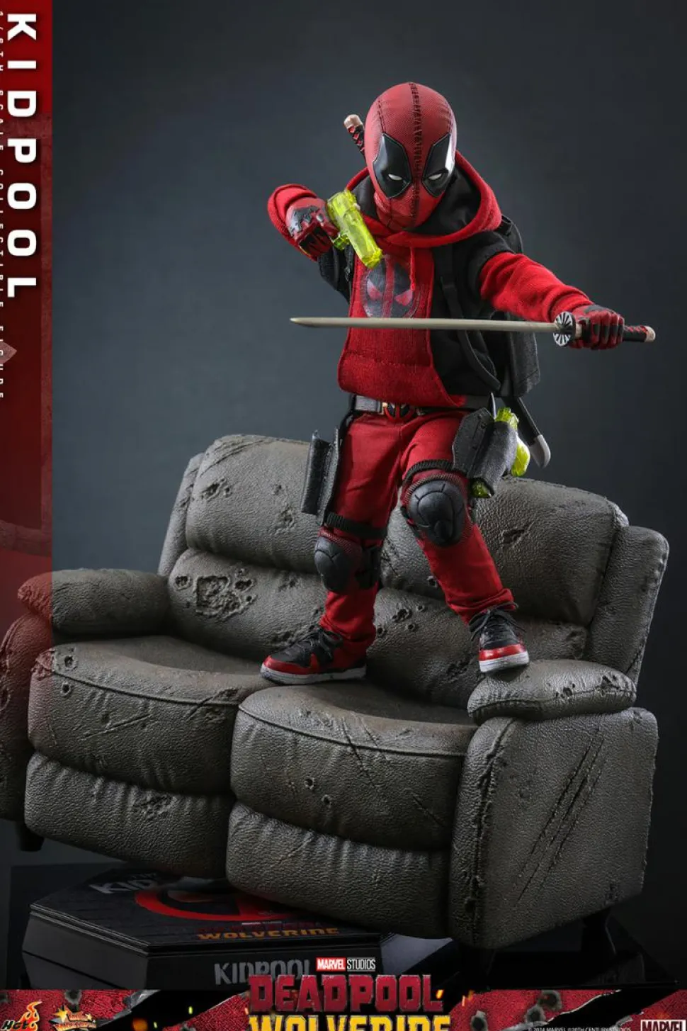 Deadpool & Wolverine (2024) - Kidpool 1/6th Scale Hot Toys Action Figure