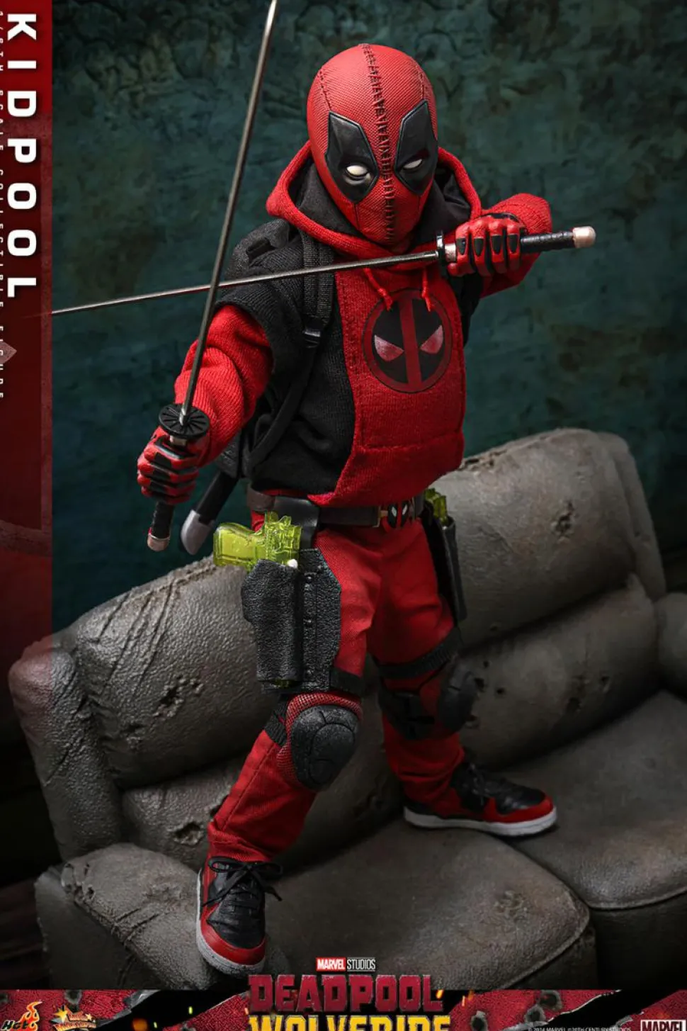 Deadpool & Wolverine (2024) - Kidpool 1/6th Scale Hot Toys Action Figure