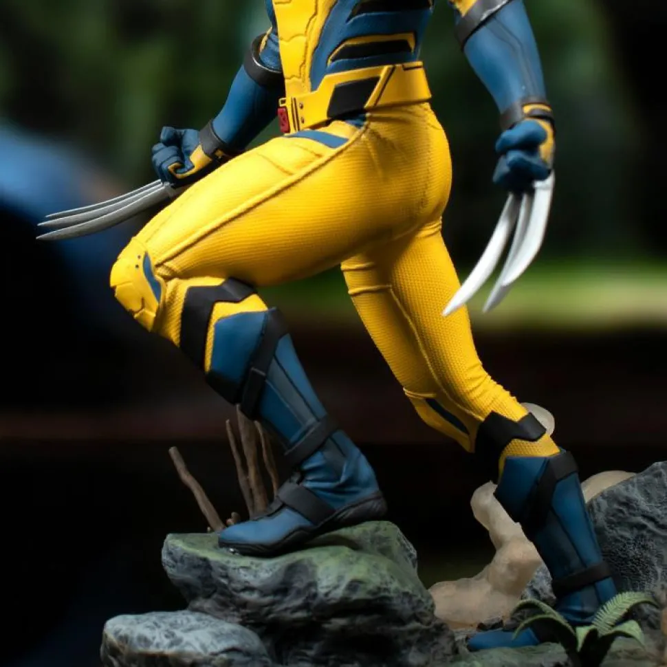 Deadpool & Wolverine (2024) - Wolverine Marvel Gallery 10" PVC Diorama Statue