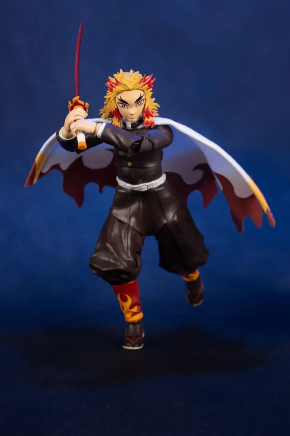 Demon Slayer - Kyojuro Rengoku (Season 2) 7" Scale Action Figure