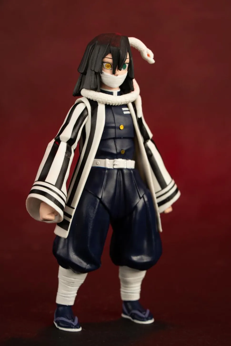Demon Slayer - Obanai Iguro (Season 4) 7" Scale Action Figure
