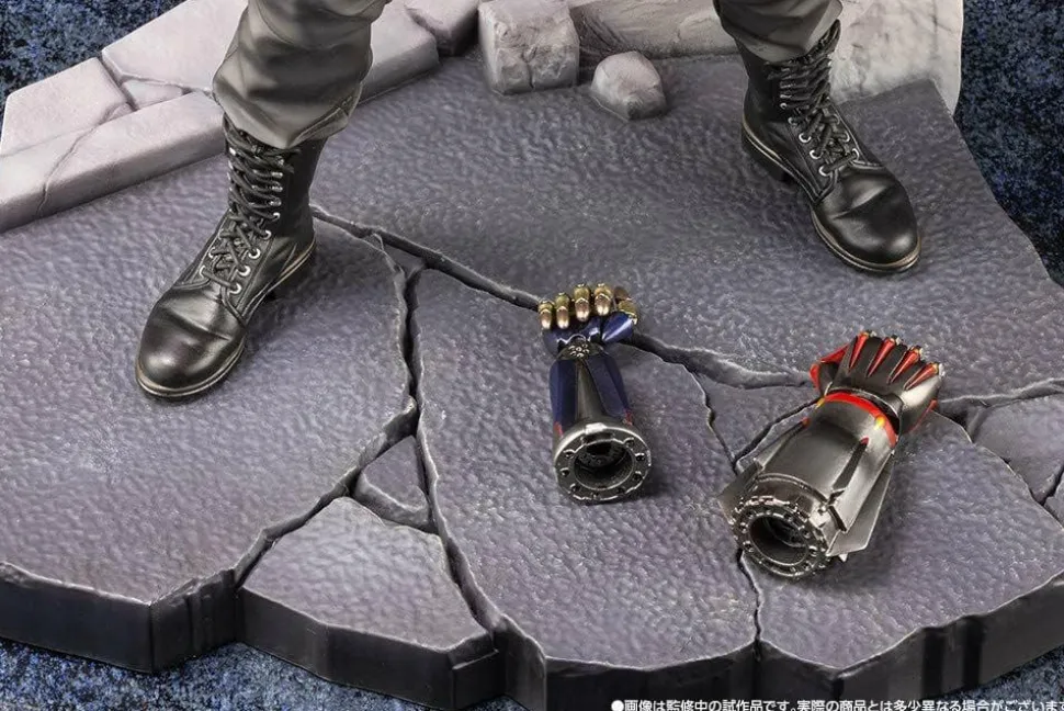Devil May Cry 5 - Nero 1/8th Scale Statue
