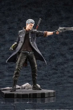 Devil May Cry 5 - Nero 1/8th Scale Statue