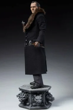 Dracula (1958) - Van Helsing Premium Format Statue