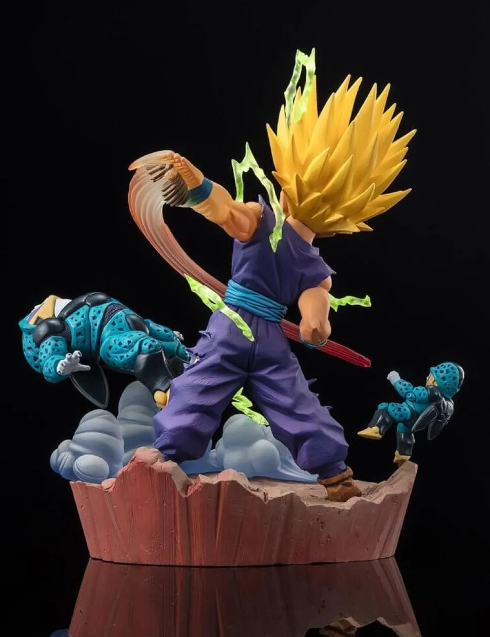 Dragon Ball Z - Super Saiyan 2 Son Gohan (Anger Exploding into Power!!) FiguartsZERO Extra Battle 8" Statue