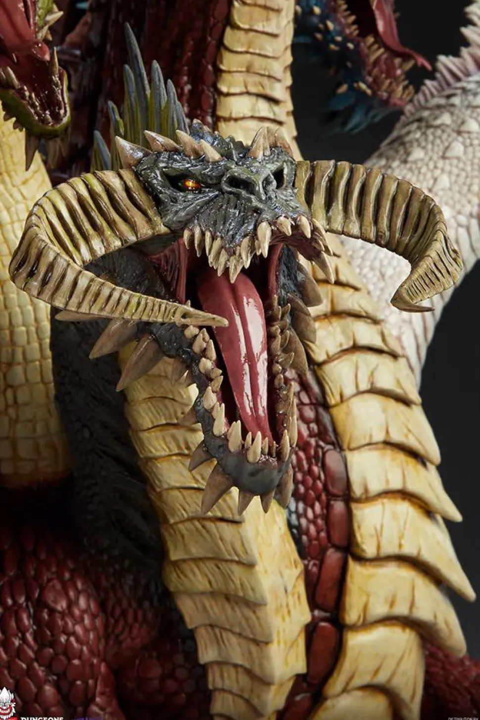 Dungeons & Dragons - Tiamat Deluxe 28 Statue (Int Sales Only)