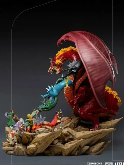 Dungeons & Dragons - Tiamat Battle 1/20th Scale Diorama Statue