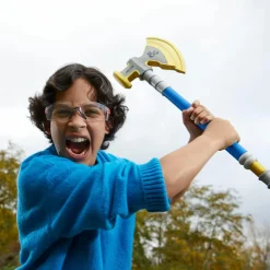 Dungeons & Dragons: Honor Among Thieves (2023) - Holga's Greataxe Nerf Roleplay Replica