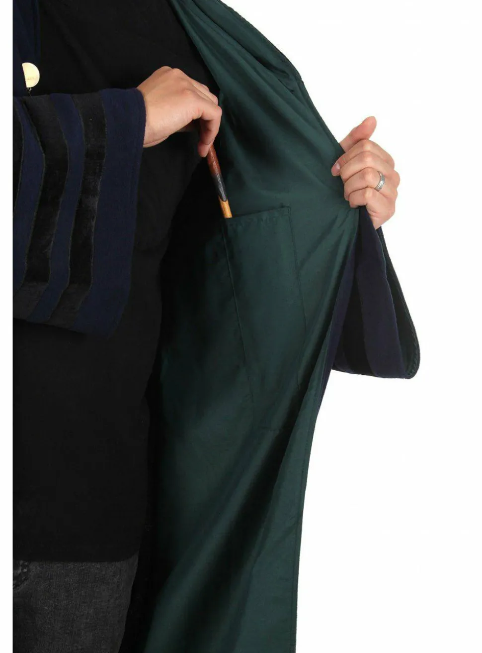 Fantastic Beasts 2: The Crimes of Grindelwald - Slytherin Vintage Hogwarts Robe Adult Costume Replica (One Size Fits Most)